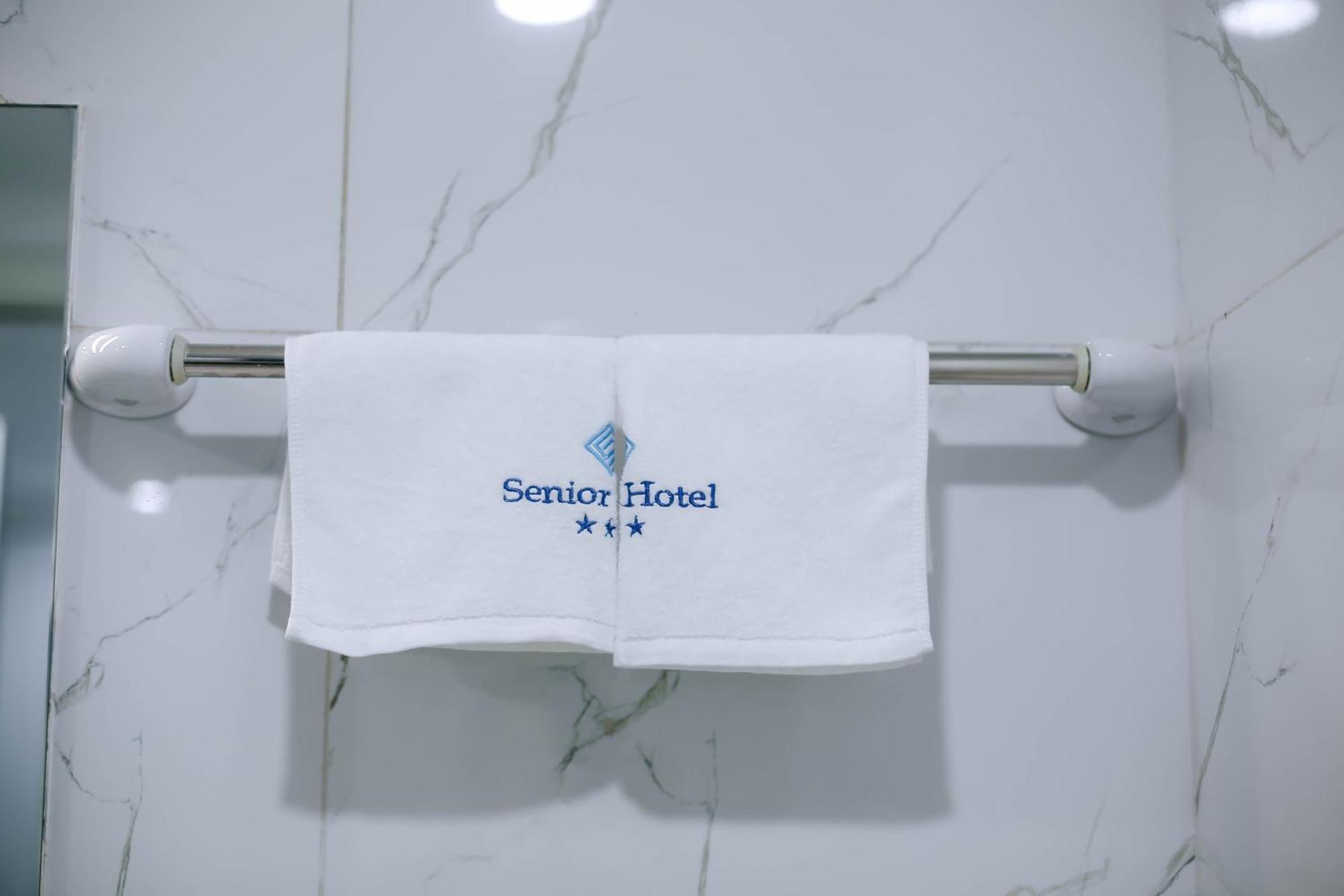 Senior Hotel 2 カントー エクステリア 写真